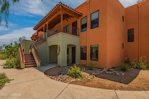 166 E Limberlost Dr #102, Tucson, AZ 85705