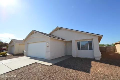 Exterior - 6458 E Cyclone Dr, Tucson, AZ 85730 photo 2 of 3