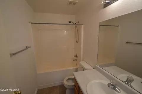 Bath - 6458 E Cyclone Dr, Tucson, AZ 85730 photo 2 of 2