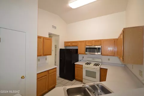 Kitchen - 6458 E Cyclone Dr, Tucson, AZ 85730 photo 1 of 1