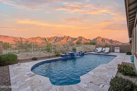 11850 N Silverscape Dr, Tucson, AZ 85737