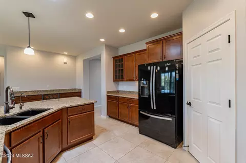 13999 E Barouche Dr, Vail, AZ 85641 photo 11