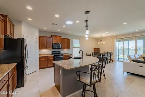 13999 E Barouche Dr, Vail, AZ 85641 photo 6