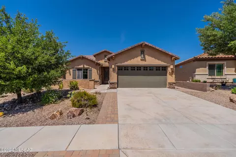 13999 E Barouche Dr, Vail, AZ 85641