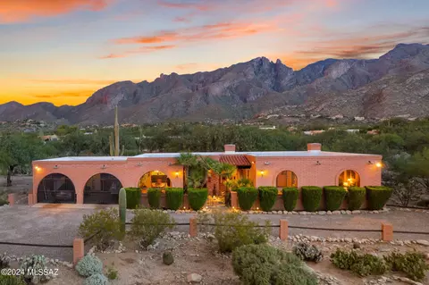 3931 E Alvernon Cir, Tucson, AZ 85718