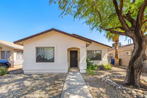 Exterior - 1380 E Lapwing Way, Tucson, AZ 85706 photo 1 of 6