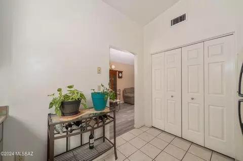 Entry Way - 1380 E Lapwing Way, Tucson, AZ 85706 photo 1 of 1