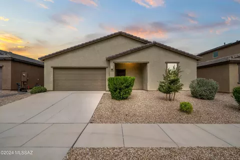 6328 S Desert Peak Dr, Tucson, AZ 85706
