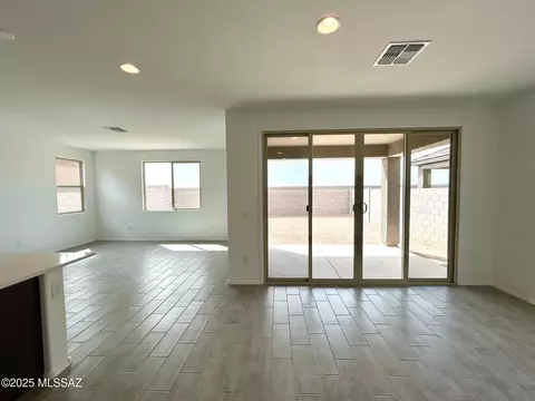 6050 E Campolina Trl, Tucson, AZ 85756