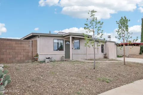8230 E Nicaragua Dr, Tucson, AZ 85730