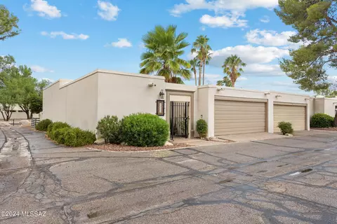 6873 E Dorado Ct, Tucson, AZ 85715
