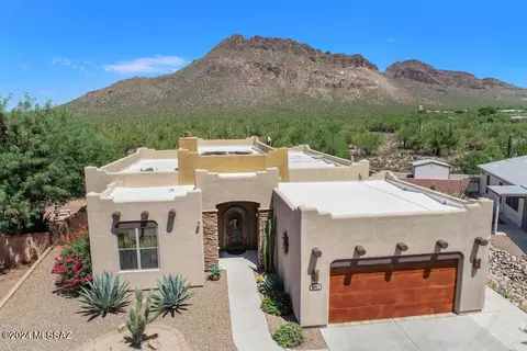 2622 S Falcon View Dr, Tucson, AZ 85713