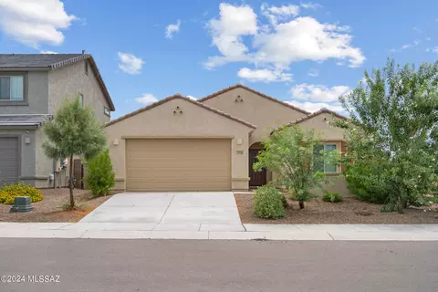 10953 W Whitton St, Marana, AZ 85653