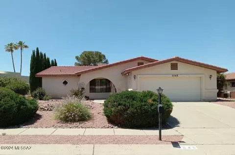 1045 N Paseo Iris, Green Valley, AZ 85614