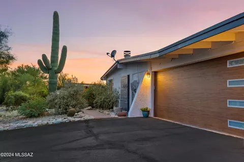 4055 N Camino Gacela, Tucson, AZ 85718