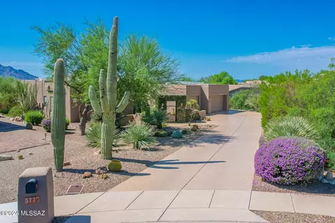577 W Quiet Springs Dr, Oro Valley, AZ 85755