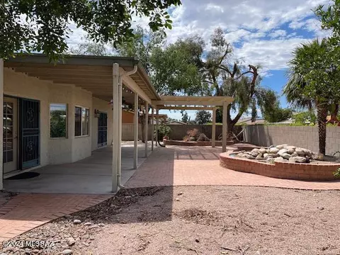 Exterior - 8657 E Getsinger Ln, Tucson, AZ 85747 photo 7 of 7