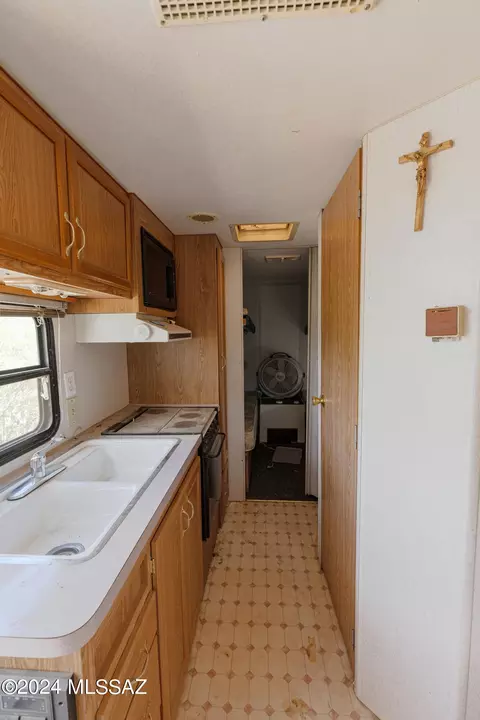 0 E Rustlers Trl #B/C, Tucson, AZ 85739 photo 16
