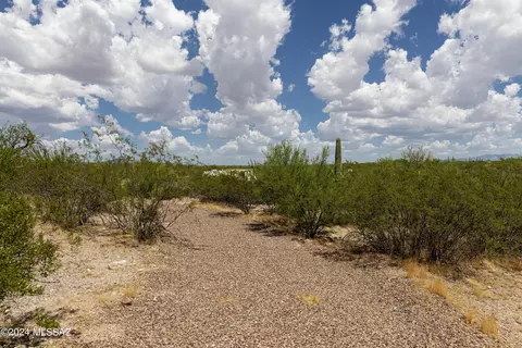 0 E Rustlers Trl #B/C, Tucson, AZ 85739 photo 18