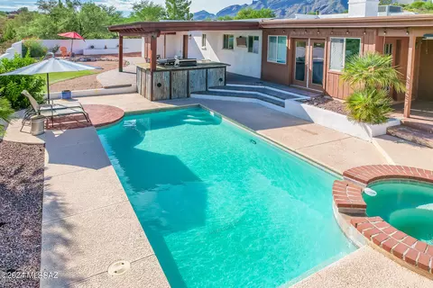 5620 E Territory Dr, Tucson, AZ 85750 photo 5