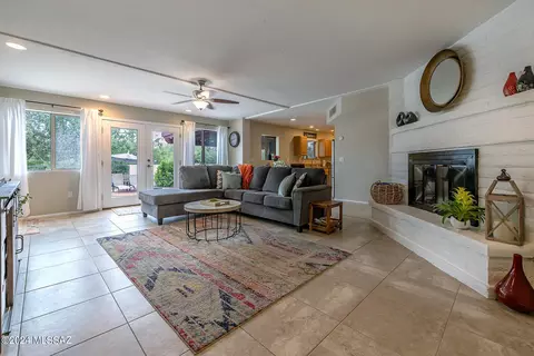 5620 E Territory Dr, Tucson, AZ 85750 photo 6
