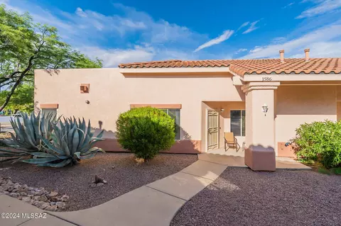 1586 N Pso La Tinaja, Green Valley, AZ 85614