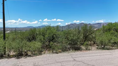 1802 Cajeme Ct, Nogales, AZ 85648