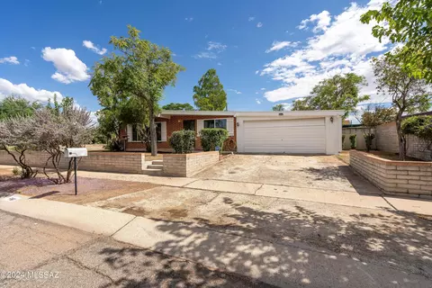 7480 Calle Marques, Tucson, AZ 85710