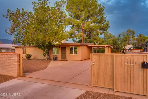 2842 N Tucson Blvd, Tucson, AZ 85716