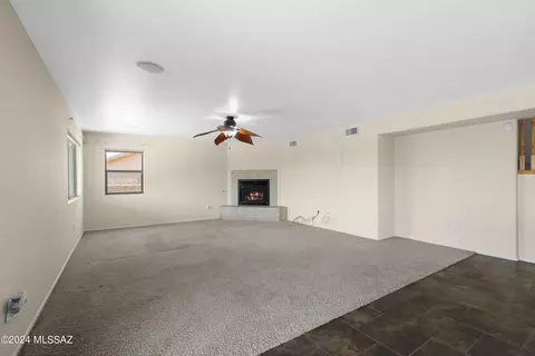 Living - 884 S Eynon Pl, Vail, AZ 85641 photo 5 of 6