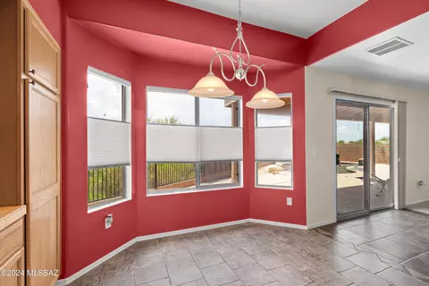 Dining - 884 S Eynon Pl, Vail, AZ 85641 photo 1 of 1