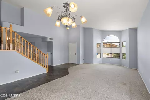 Living - 884 S Eynon Pl, Vail, AZ 85641 photo 2 of 6