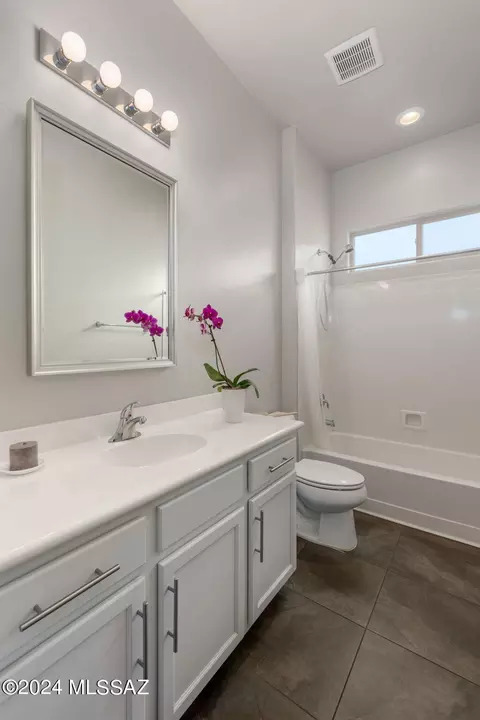 Bath - 8985 E Wright School Loop, Tucson, AZ 85715 photo 3 of 3
