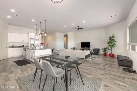 Dining - 8985 E Wright School Loop, Tucson, AZ 85715 photo 3 of 3