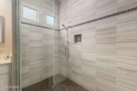 Bath - 8985 E Wright School Loop, Tucson, AZ 85715 photo 1 of 3