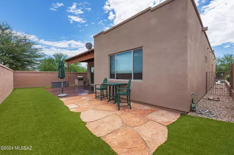 Exterior - 8985 E Wright School Loop, Tucson, AZ 85715 photo 5 of 6