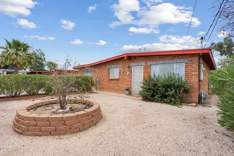 5827 E Lee St, Tucson, AZ 85712