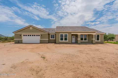 14390 E Rincon Valley Dr, Vail, AZ 85641