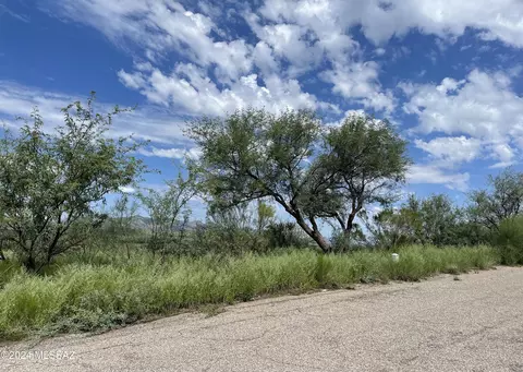 402 Cancun Ct, Rio Rico, AZ 85648