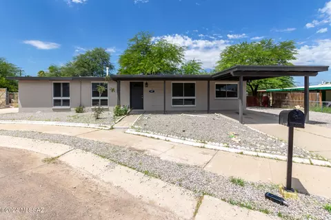 427 W Calle Antonia, Tucson, AZ 85706