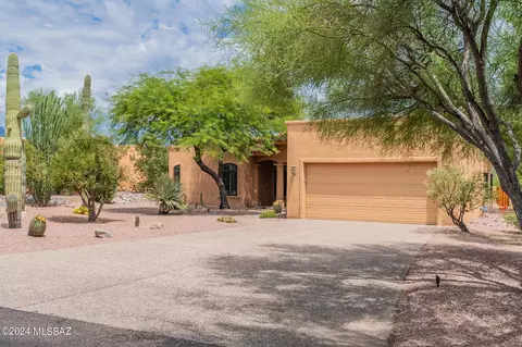 3542 N Tanuri Dr, Tucson, AZ 85750