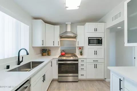 6350 E Calle Dened, Tucson, AZ 85710