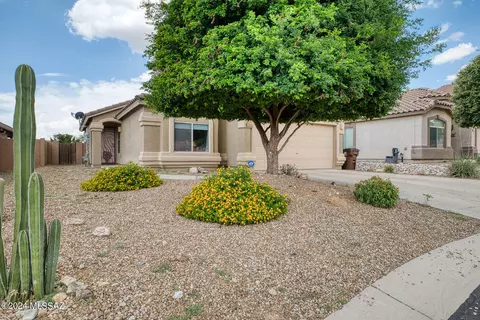 39084 Winners Cir, Tucson, AZ 85739