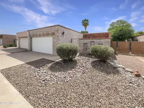 4247 N Limberlost Cir, Tucson, AZ 85705