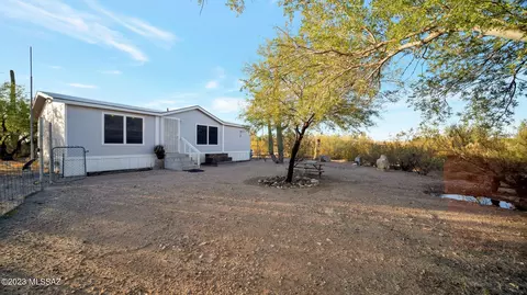 10325 W Anthony Dr, Tucson, AZ 85743