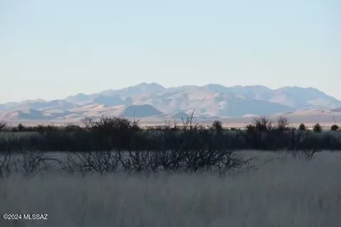 N Morgan Road, Pearce, AZ 85625