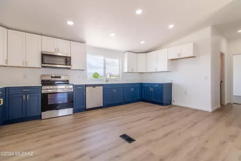 13400 S Hunting Dog Rd, Vail, AZ 85641