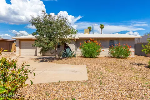 6230 N Shannon Rd, Tucson, AZ 85741