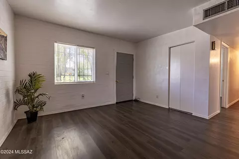 3683 E 33rd St, Tucson, AZ 85713 photo 8