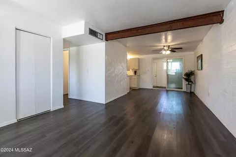 3683 E 33rd St, Tucson, AZ 85713 photo 2